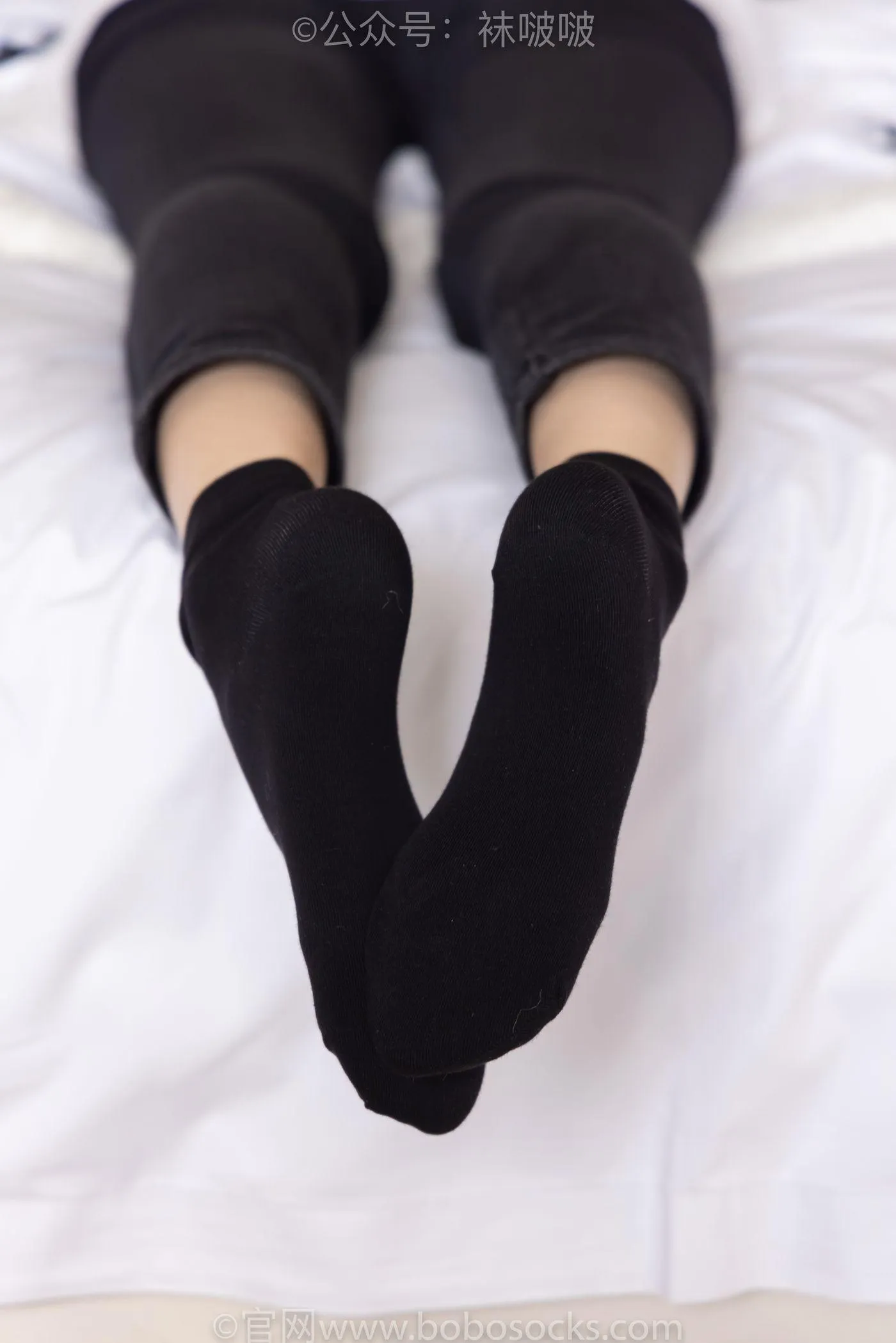 [BoBoSocks袜啵啵]NO.055 稚予-斯凯奇运动鞋、白棉袜、黑棉袜 [139P]插图7